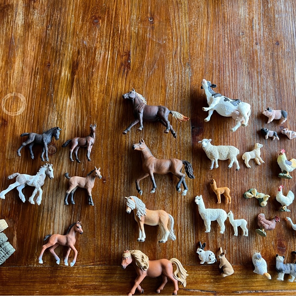 Lot of 28 Schleich Farm Animals